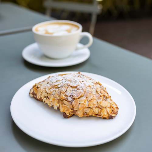 tres croissant avellana ruta de la seda